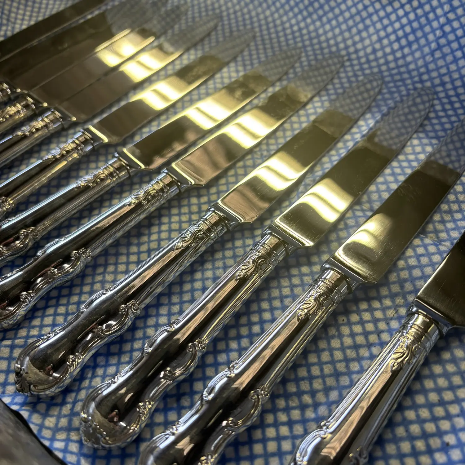 Finished silver knives